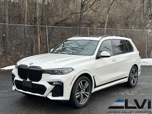 Used 2020 BMW X7 xDrive40i w/ M Sport Package AWD/4WD image 2