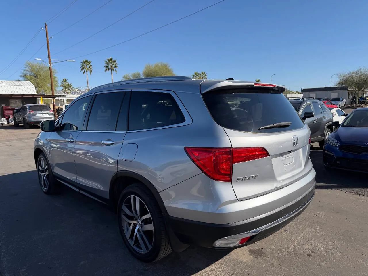 Used 2016 Honda Pilot Touring image 4