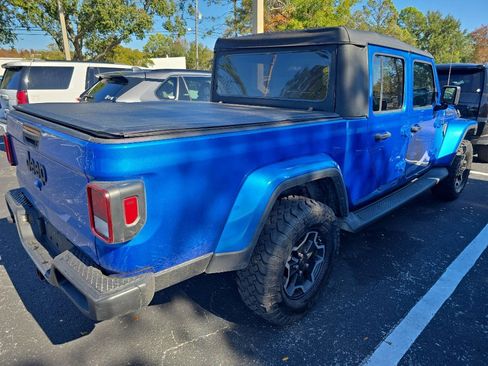 Used 2021 Jeep Gladiator Sport image 5