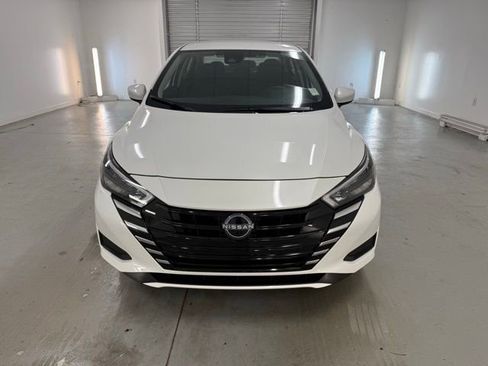 New 2025 Nissan Versa SV w/ Trunk Package image 2