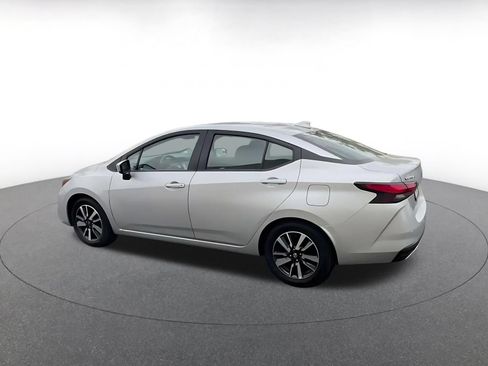 Used 2025 Nissan Versa SV FWD image 9
