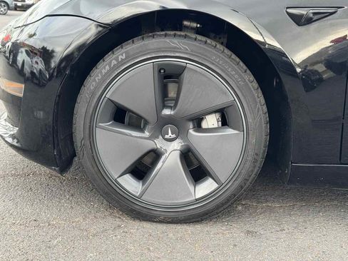 Used 2023 Tesla Model 3 Standard Range RWD image 7