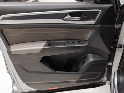 Used 2023 Volkswagen Atlas Cross Sport SEL Premium R-Line image 7