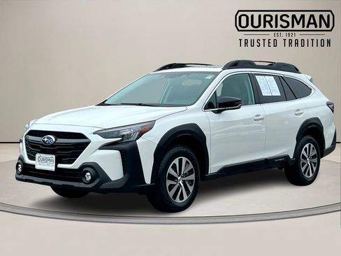 Certified 2025 Subaru Outback Premium image 2