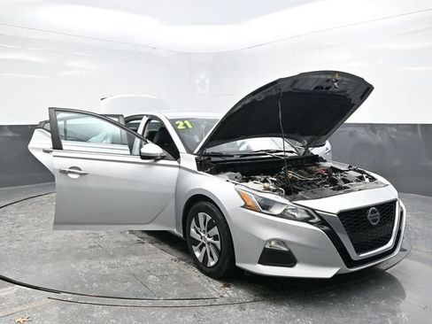 Used 2021 Nissan Altima 2.5 S image 35