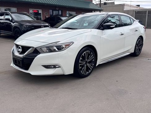 Used 2017 Nissan Maxima Platinum FWD image 1