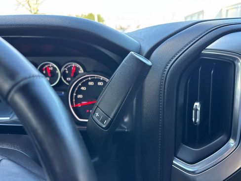 Used 2019 Chevrolet Silverado 1500 LT w/ Convenience Package AWD/4WD image 26