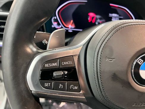 Used 2019 BMW 330i Sedan w/ M Sport Package image 20