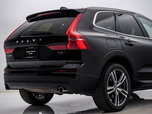 Used 2019 Volvo XC60 T6 Momentum w/ Premium Package AWD/4WD image 12