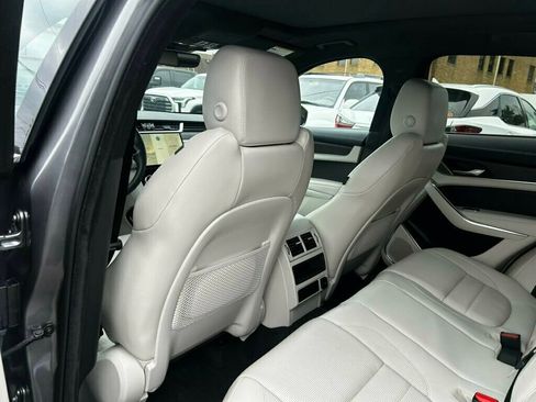Used 2023 Jaguar F-PACE R-Dynamic S image 14