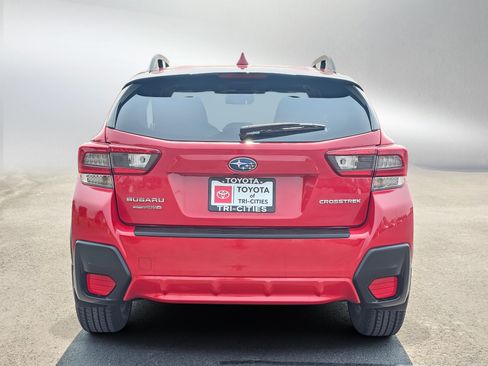 Used 2020 Subaru Crosstrek 2.0i Premium w/ Moonroof Package 1 AWD/4WD image 4