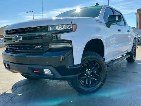 Used 2019 Chevrolet Silverado 1500 LT Trail Boss image 3