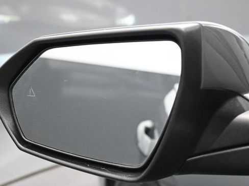 Used 2025 Hyundai Elantra SEL FWD image 4