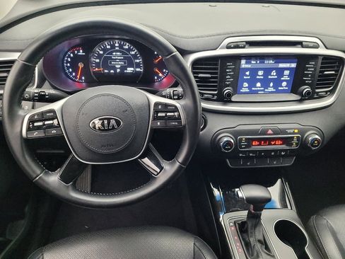 Used 2019 Kia Sorento EX image 22