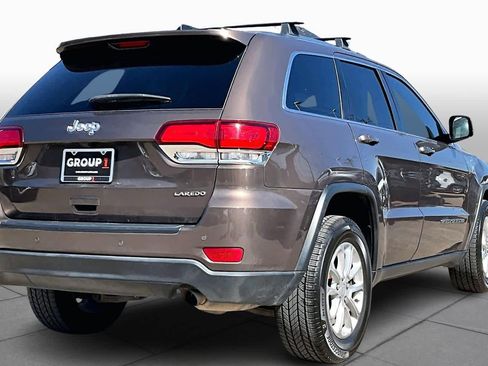Used 2021 Jeep Grand Cherokee Laredo image 12