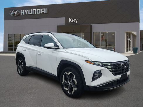 Certified 2024 Hyundai Tucson Limited AWD/4WD image 1