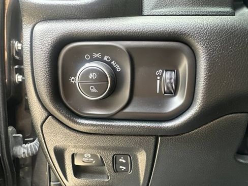 Used 2023 RAM 1500 Big Horn AWD/4WD image 27