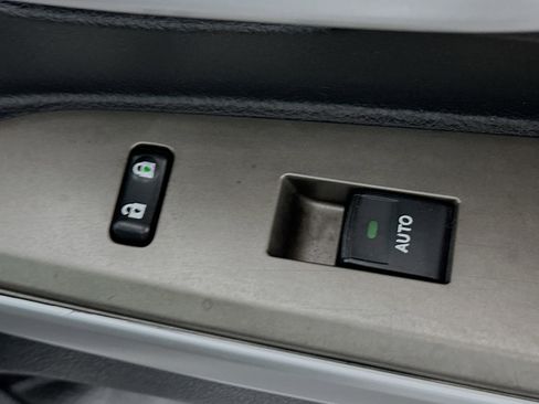 Used 2008 Toyota Land Cruiser image 29