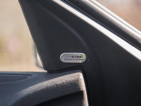 Used 2023 Chrysler 300 S image 40