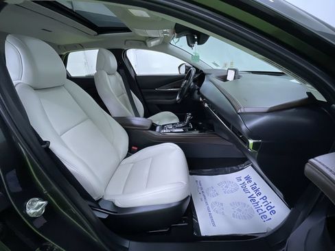 Used 2022 MAZDA CX-30 AWD 2.5 S w/ Premium Package image 31