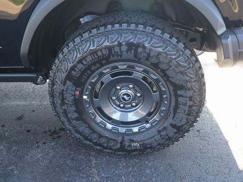 New 2025 Ford Bronco Badlands image 21