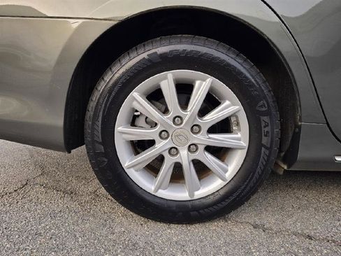 Used 2012 Toyota Camry LE image 13