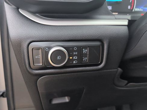 Used 2023 Ford Explorer XLT w/ Equipment Group 202A AWD/4WD image 36