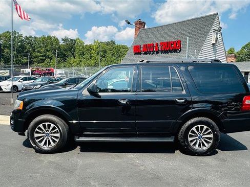 Used 2016 Ford Expedition XLT w/ Equipment Group 201A image 2