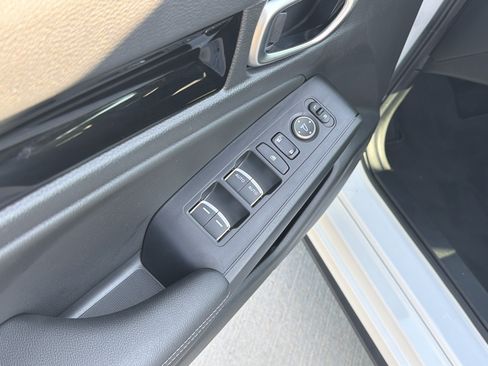 Used 2024 Honda Civic EX-L image 15