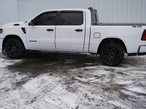Used 2025 RAM 1500 Big Horn AWD/4WD image 3