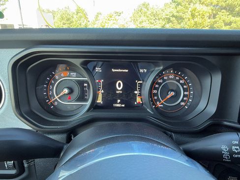 Certified 2026 Jeep Wrangler Unlimited Sahara AWD/4WD image 29