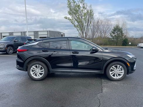 Used 2025 Buick Envista Preferred w/ Convenience I Package image 9