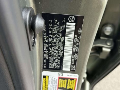 Used 2025 Lexus ES 350 Premium w/ Premium Package image 30