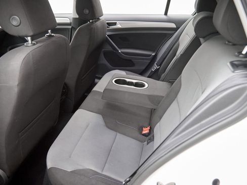 Used 2015 Volkswagen e-Golf Limited Edition image 24