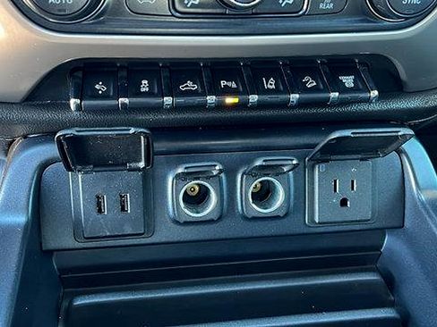 Used 2019 GMC Sierra 3500 Denali w/ Duramax Plus Package image 23