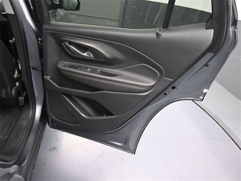 Used 2021 GMC Terrain SLT image 13