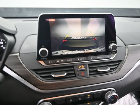 Certified 2025 Nissan Altima 2.5 SV image 19