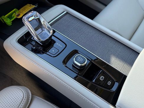 New 2026 Volvo XC90 T8 Ultra w/ Protection Package Premier image 15