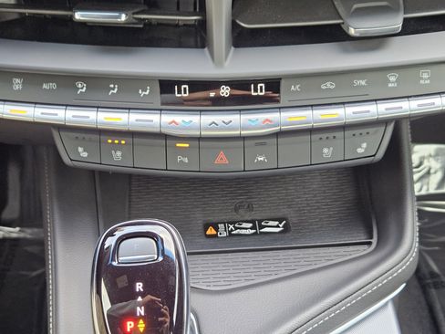 Used 2024 Cadillac CT4 Premium Luxury image 19