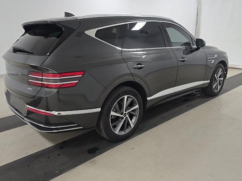Used 2025 Genesis GV80 2.5T Advanced AWD/4WD image 3