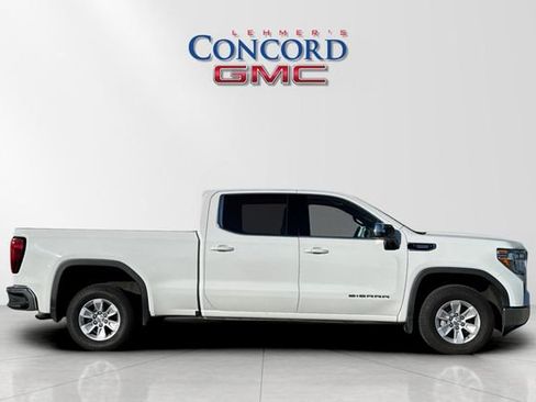 Used 2020 GMC Sierra 1500 SLE w/ SLE Value Package image 3