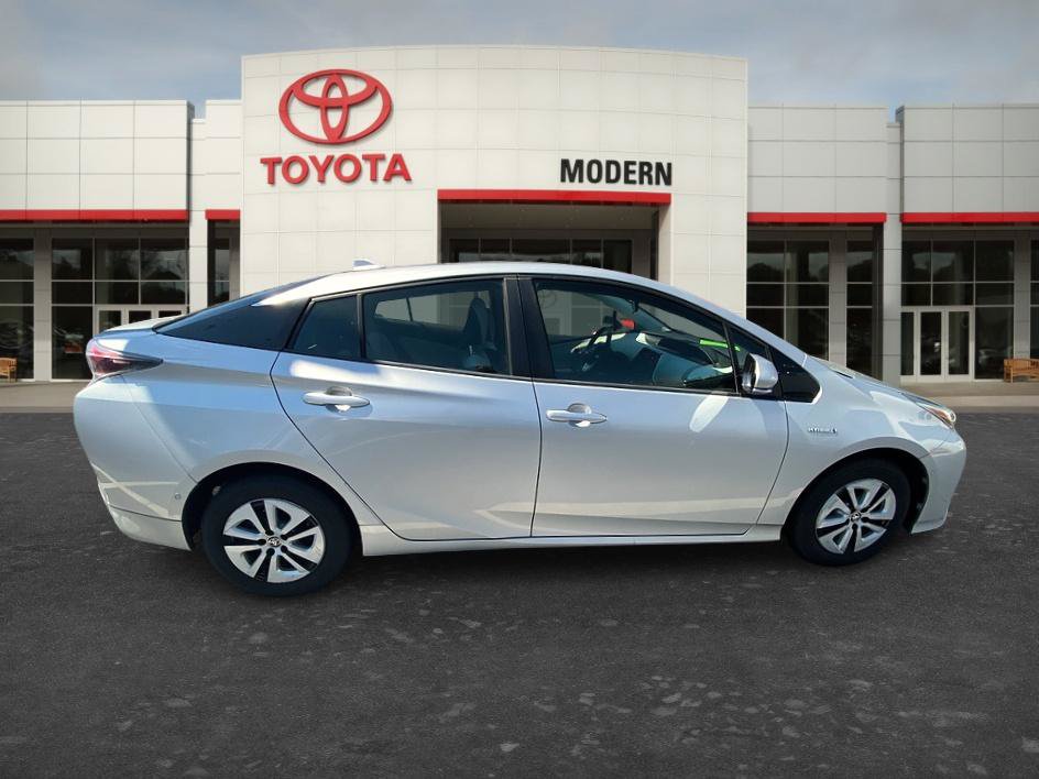 Certified 2018 Toyota Prius Two w/ Prius Two Safety Plus Package FWD image 19