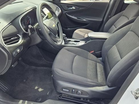 Used 2024 Chevrolet Malibu LT FWD image 17