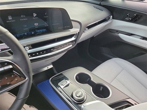 Used 2025 Cadillac Lyriq Sport image 16