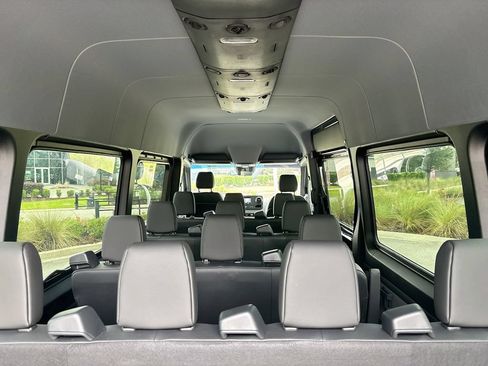 Used 2024 Mercedes-Benz Sprinter 2500 image 24