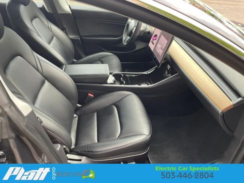 Used 2018 Tesla Model 3 Long Range image 55