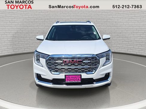 Used 2024 GMC Terrain Denali w/ Denali Premium Package image 2