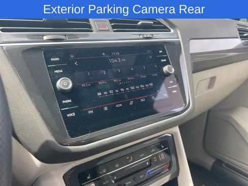 Used 2024 Volkswagen Tiguan SE R-Line image 10