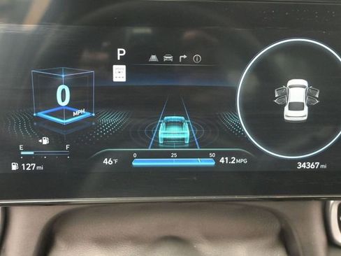 Used 2024 Hyundai Elantra SEL image 11