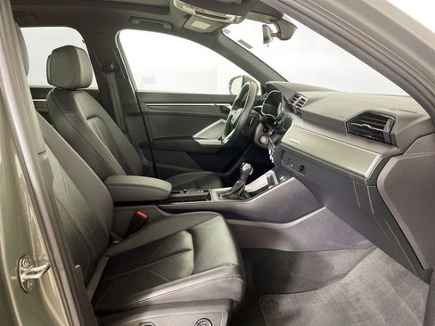 Used 2025 Audi Q3 2.0T Premium image 30